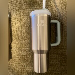 Silver STANLEY 40oz Quencher Mug - Metallic Collection
